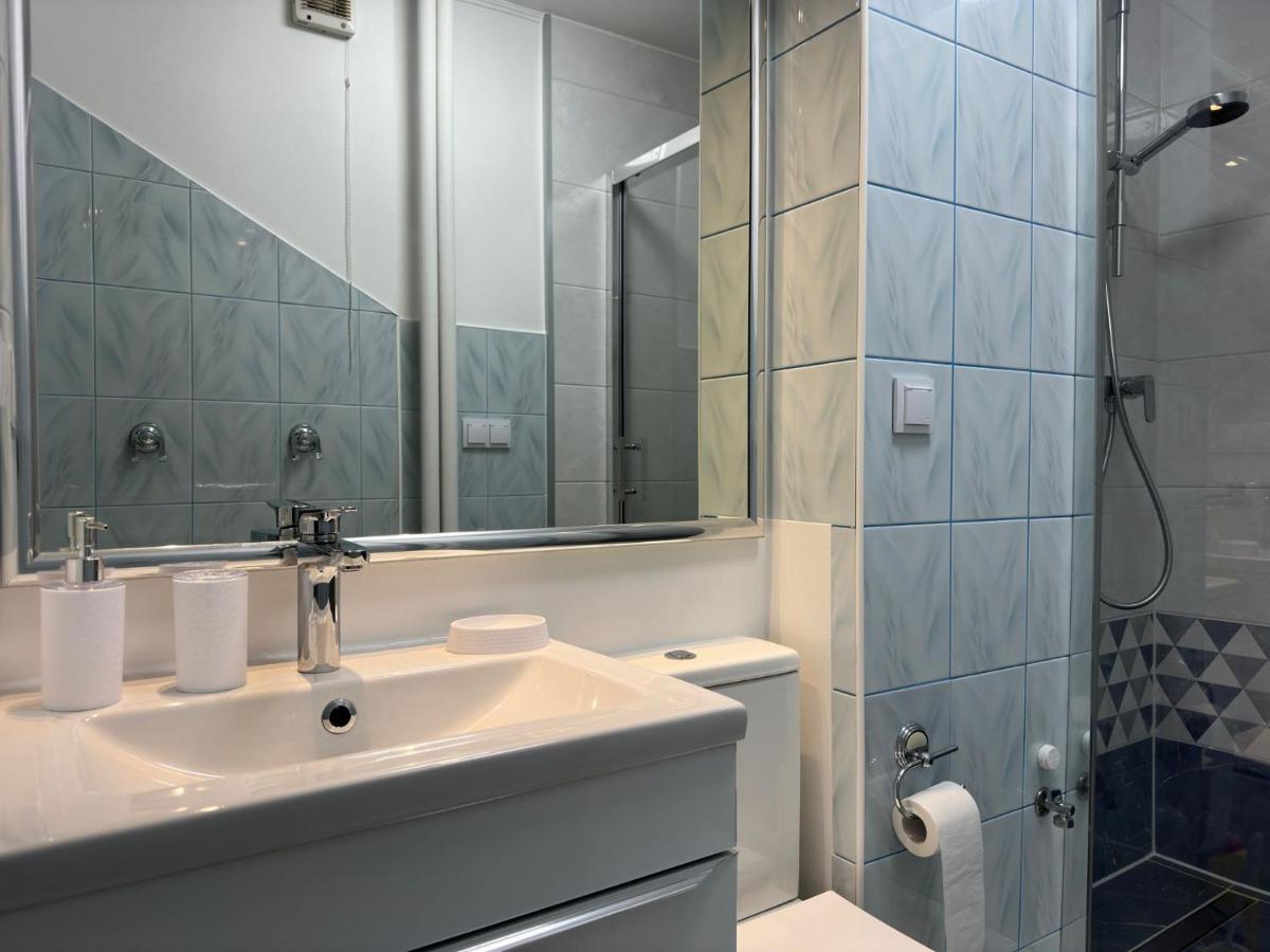 Apartament Bazylianska - 100M Do Metra "Brodno", 20 Minut Do Centrum Warszawy Warsaw Exterior photo