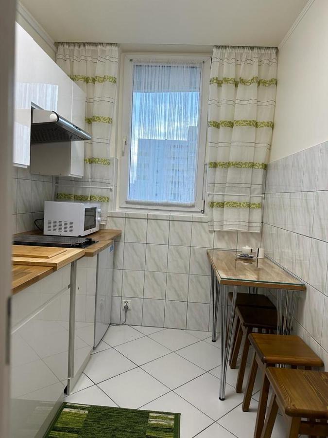 Apartament Bazylianska - 100M Do Metra "Brodno", 20 Minut Do Centrum Warszawy Warsaw Exterior photo