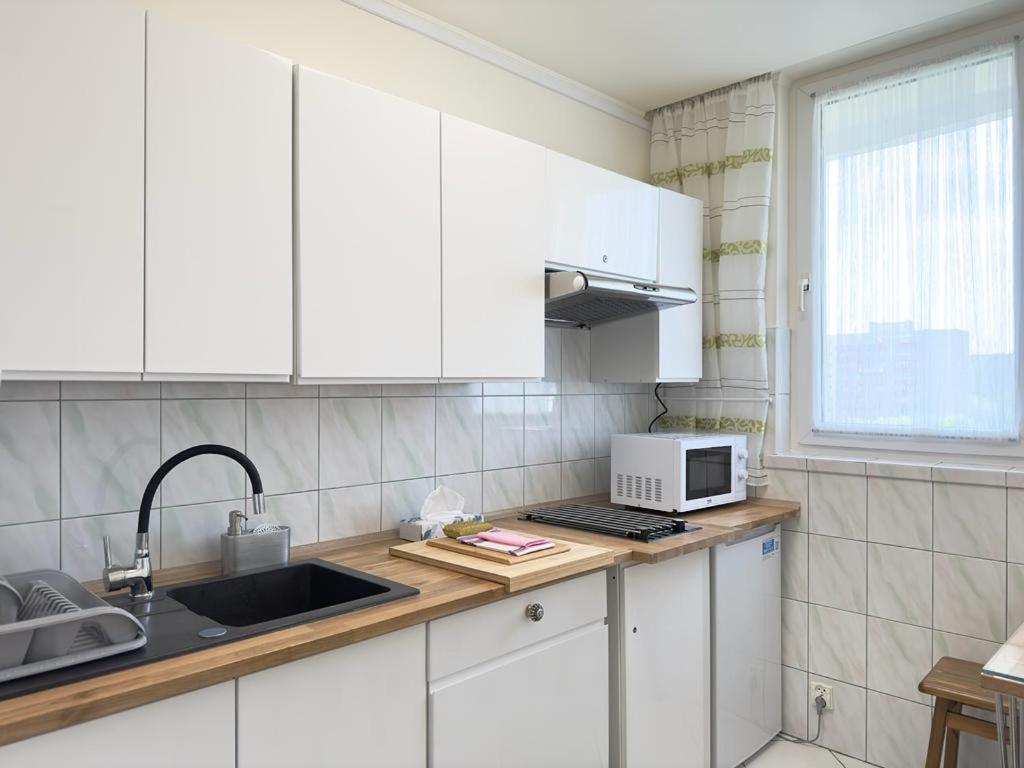 Apartament Bazylianska - 100M Do Metra "Brodno", 20 Minut Do Centrum Warszawy Warsaw Exterior photo